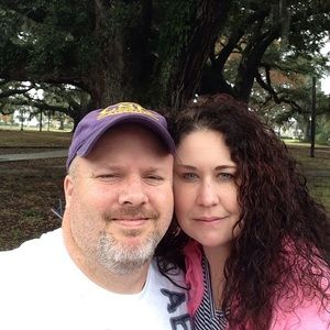 Meet your Posher, Leslie